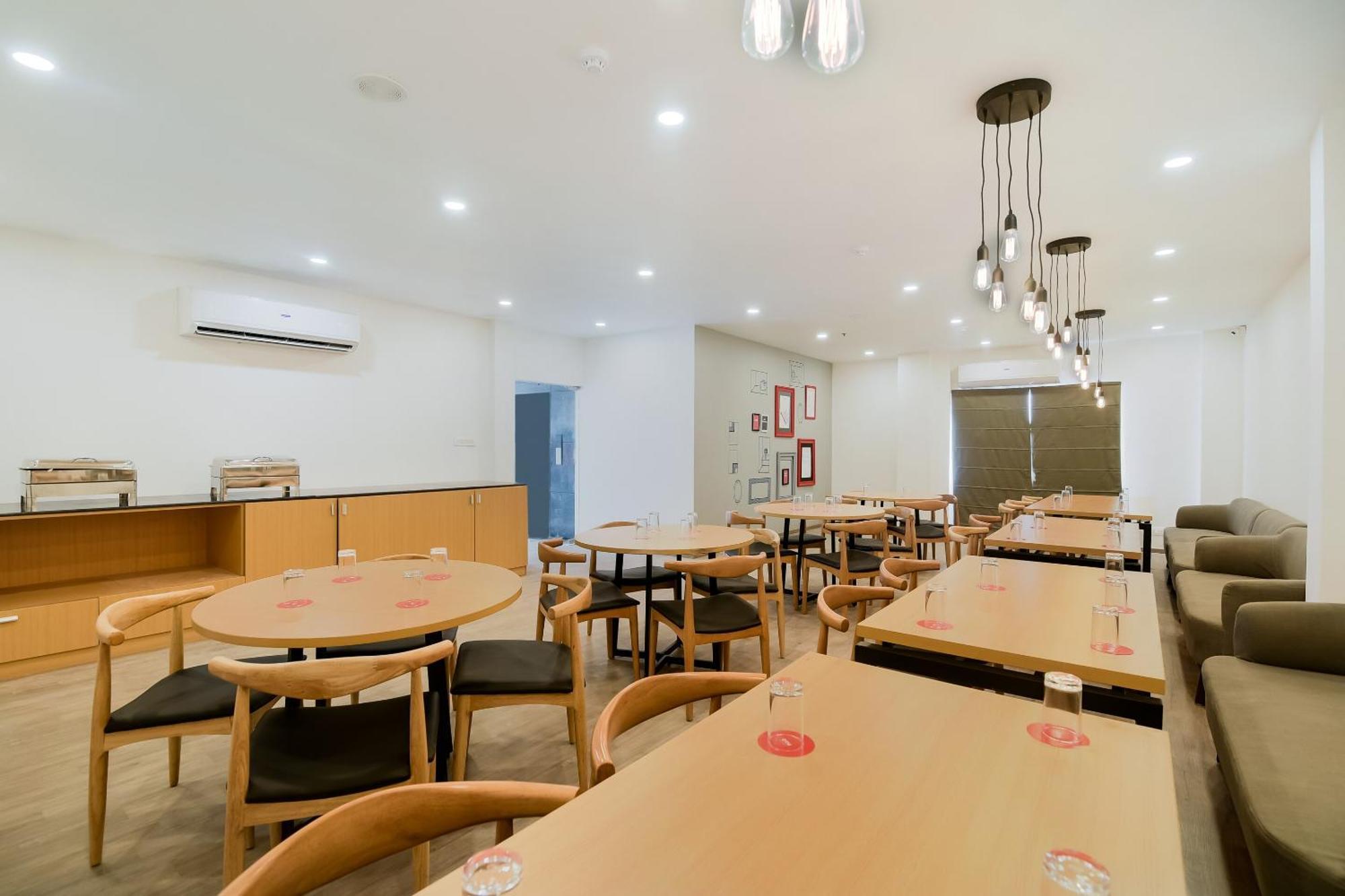 Townhouse The Awadh Airport Near Chaudhary Charan Singh International Airport Hotel Bijnaur Eksteriør billede