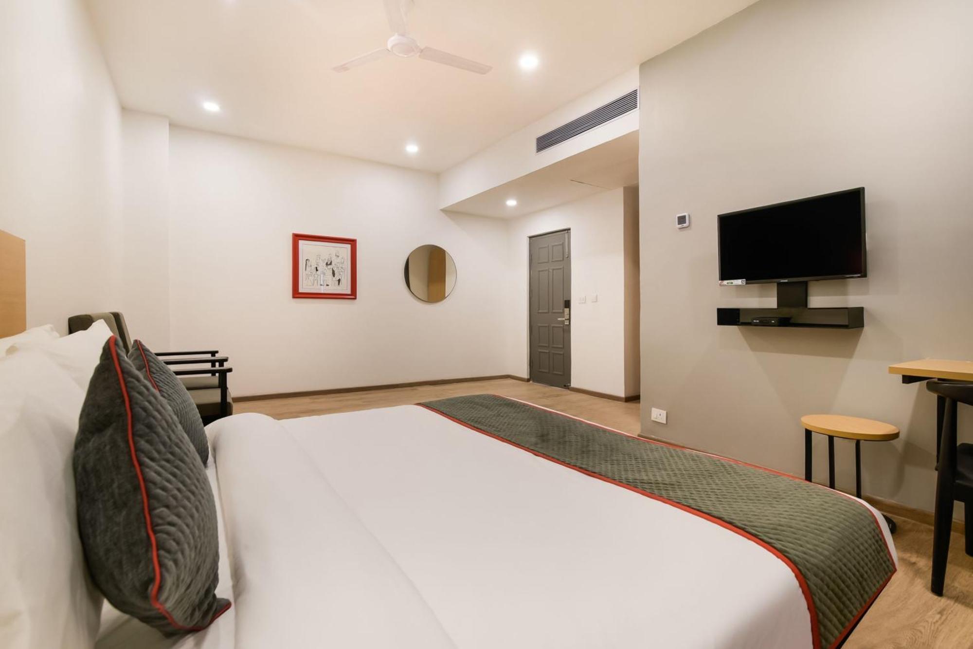 Townhouse The Awadh Airport Near Chaudhary Charan Singh International Airport Hotel Bijnaur Eksteriør billede